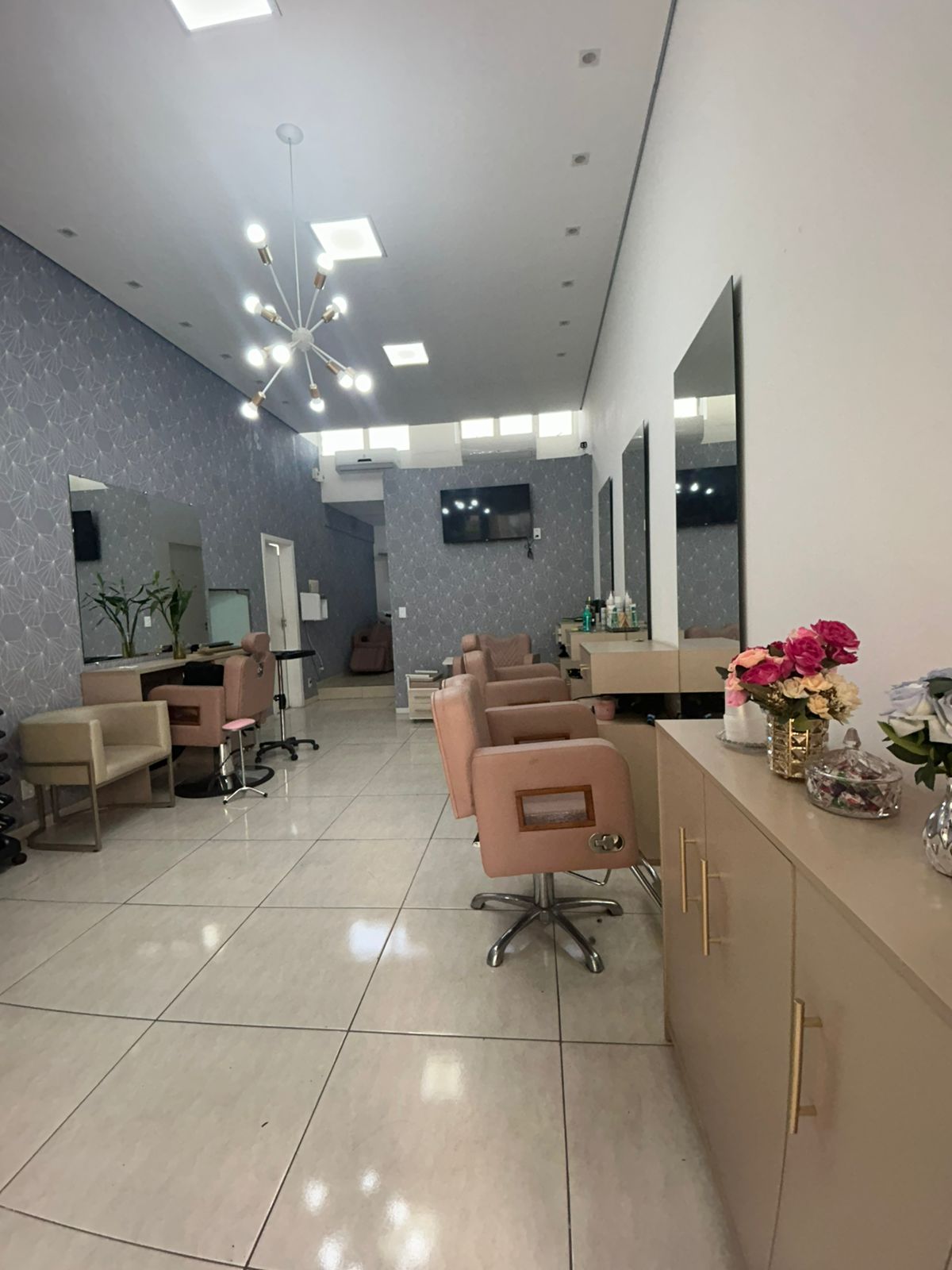 Espaço de atendimento da Diamond Nails